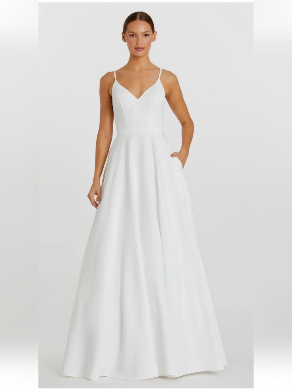 Mac Duggal 48855 NWT White Classic A-Line V-Neck Ball Gown *FLAW*